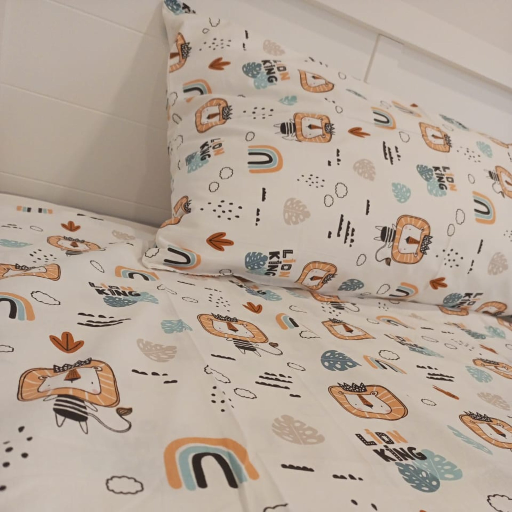 Lion king single bed set (2 pieces) (Copy) image 1