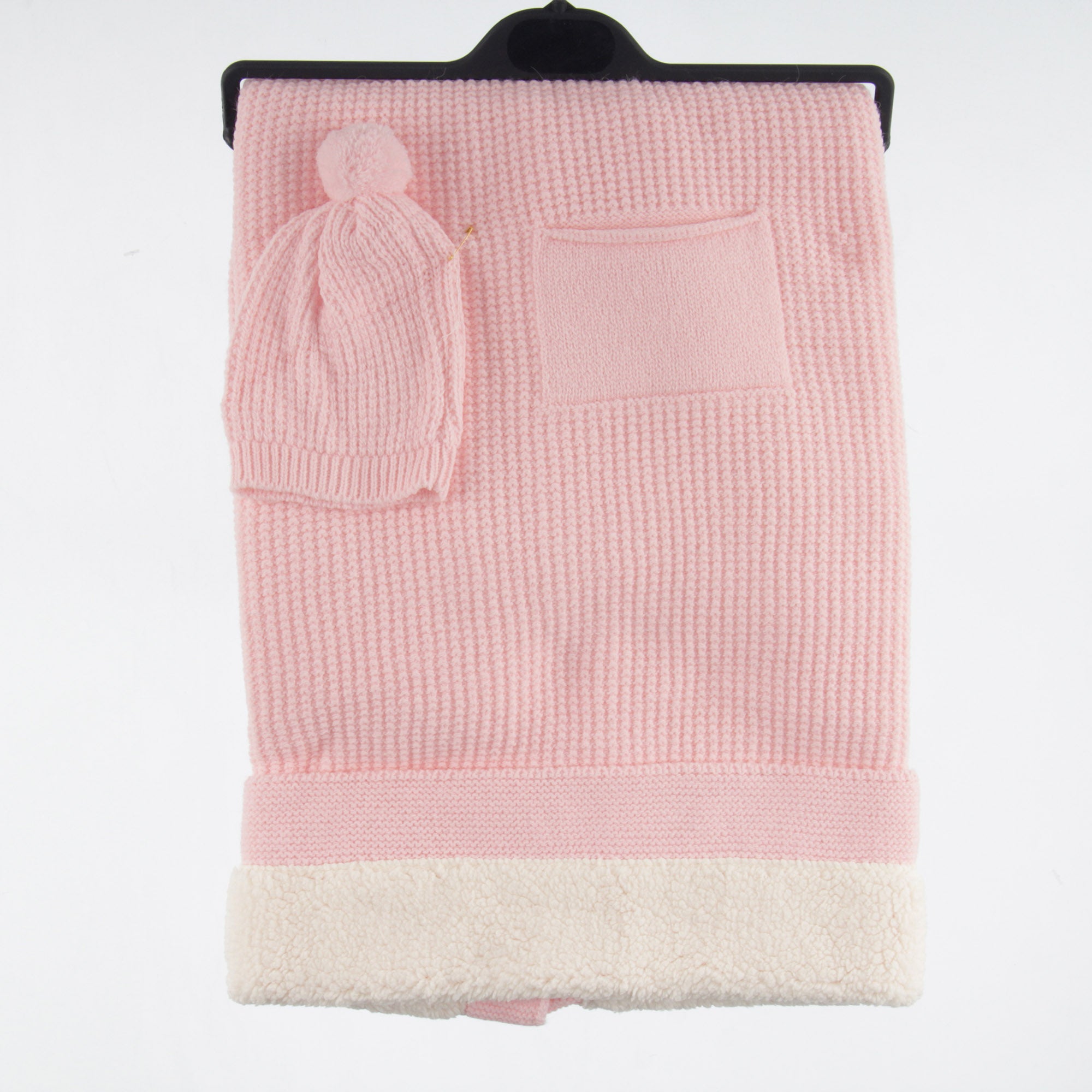 Knitted Blanket With Matching Hat