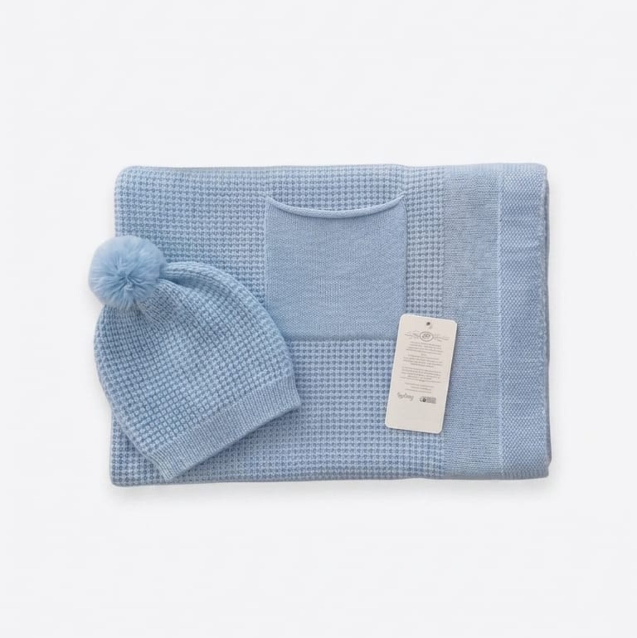 Single-layer knit blanket with a beanie and pocket