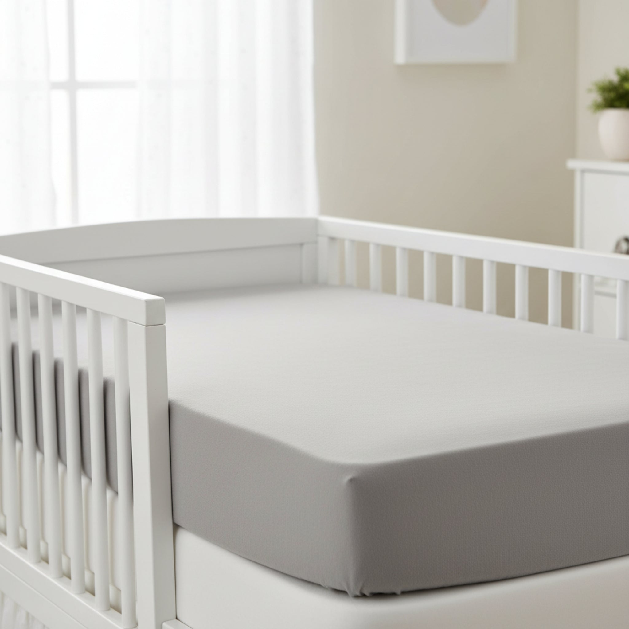 Grey crib fittedsheet image 0