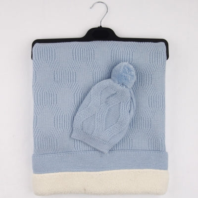 Knitted Blanket With Matching Hat